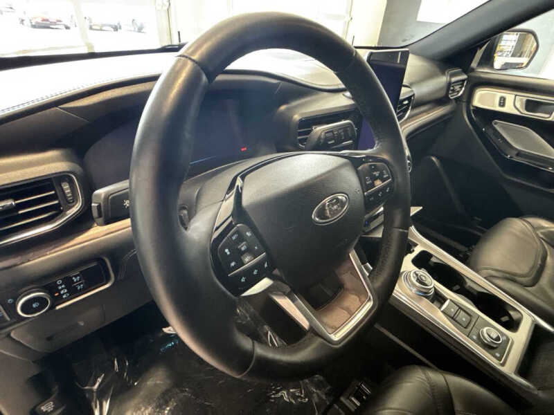 2023 Ford Explorer Platinum