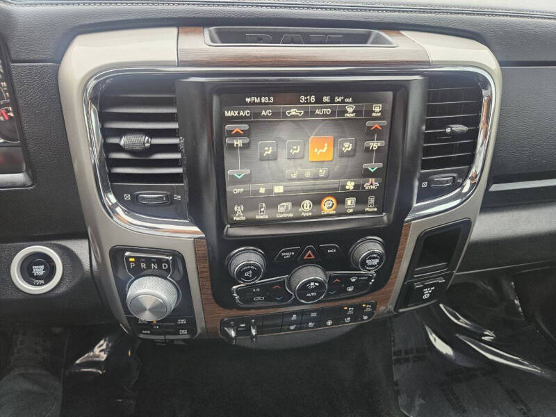 2017 RAM 1500 Laramie