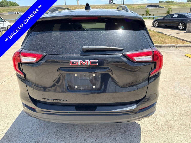 2022 GMC Terrain SLT