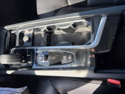 2023 Volvo XC60 B5 Core