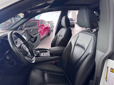 2019 Audi Q8 quattro Premium 55 TFSI