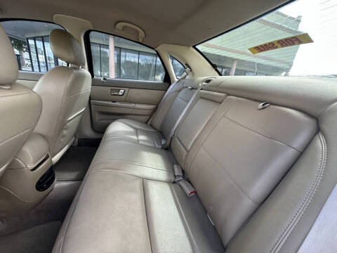 2003 Ford Taurus SES