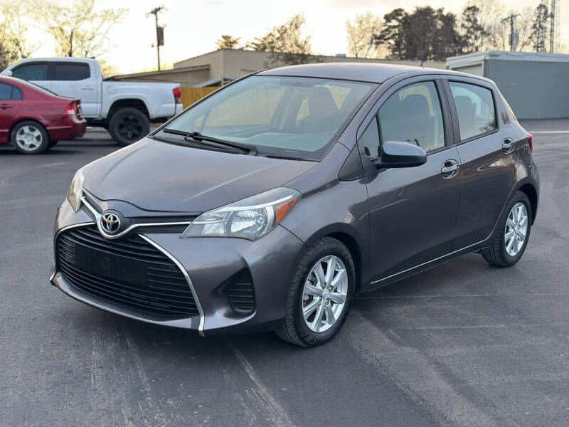 2015 Toyota Yaris 5-Door LE