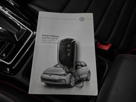 2024 Volkswagen Golf GTI SE