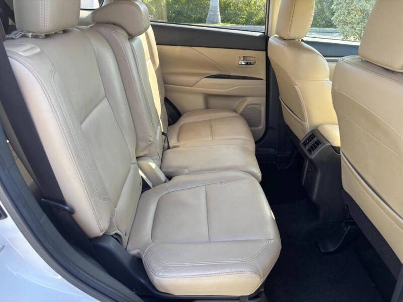 2019 Mitsubishi Outlander