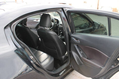 2018 Mazda MAZDA3 Touring