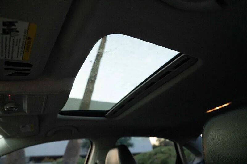 2013 Volkswagen Passat TDI SEL Premium