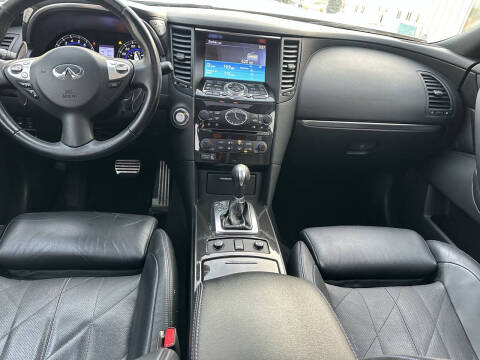 2015 Infiniti QX70