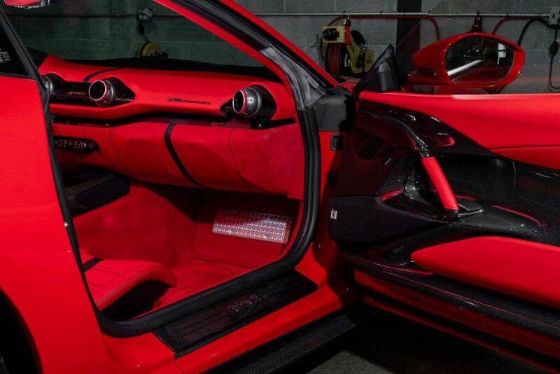 2022 Ferrari 812 Competizione