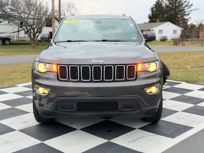 2019 Jeep Grand Cherokee Laredo