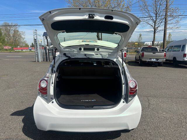 2012 Toyota Prius c