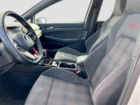 2023 Volkswagen Golf GTI S