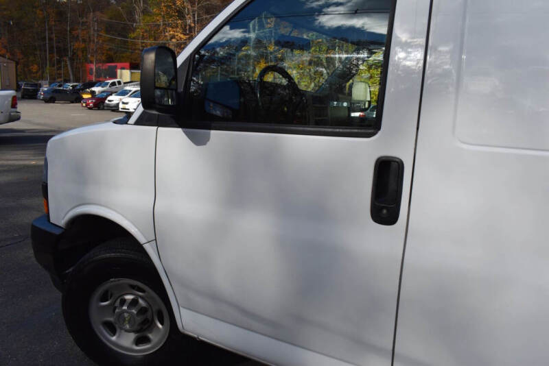 2020 Chevrolet Express 2500