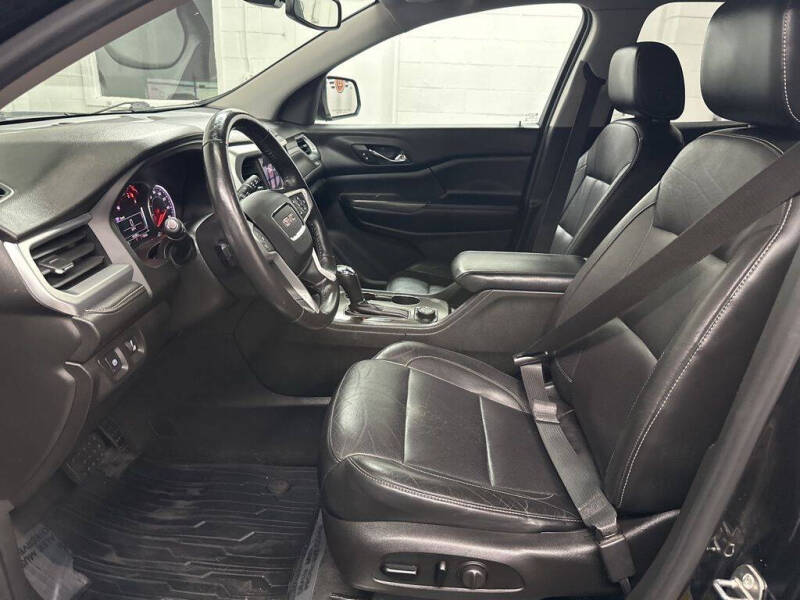 2017 GMC Acadia SLT-1