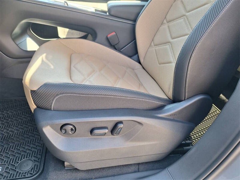 2026 Volkswagen Atlas Cross Sport SE