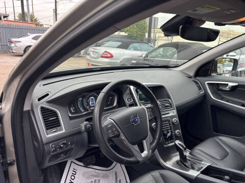 2016 Volvo XC60 T5 Drive-E Premier