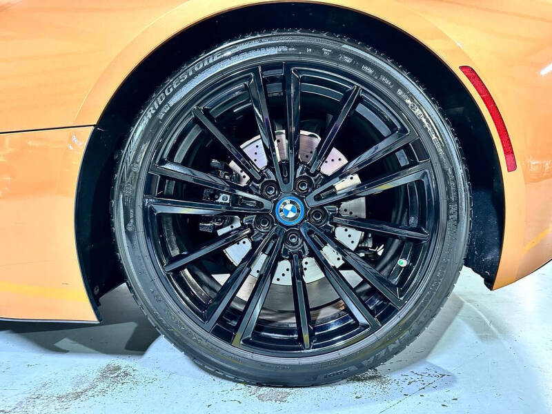 2019 BMW i8