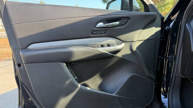 2021 Cadillac XT4 Premium Luxury