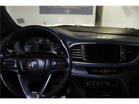 2022 Buick Enclave Essence