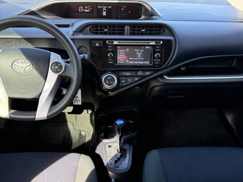 2015 Toyota Prius c
