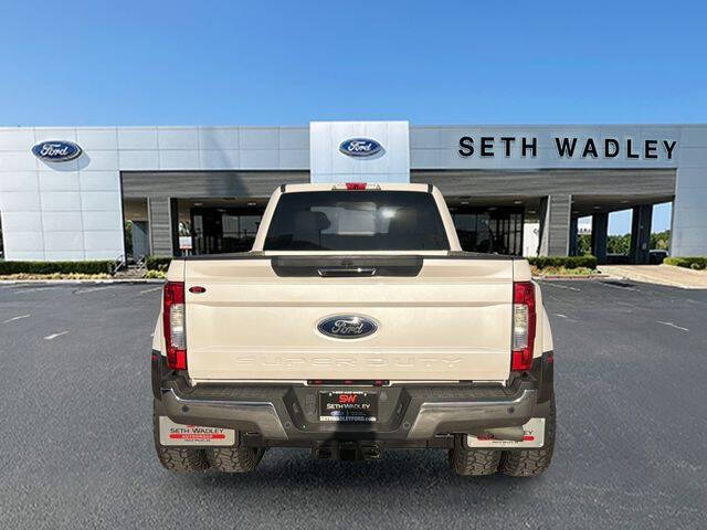 2019 Ford F-350 Super Duty Lariat