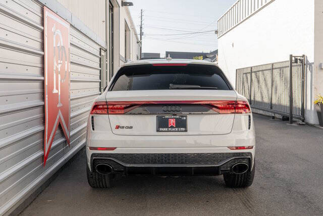 2023 Audi RS Q8 21