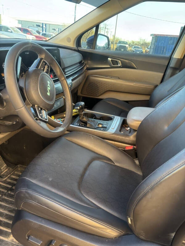 2025 Kia Carnival LXS