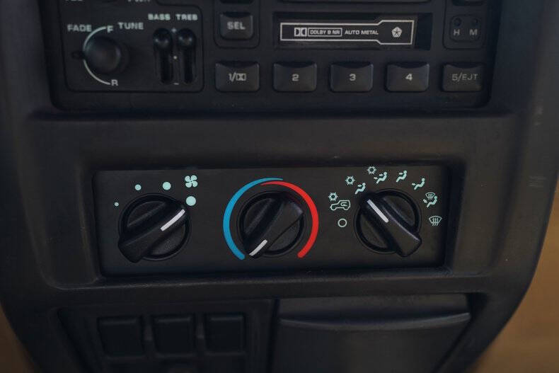 1999 Jeep Wrangler SE