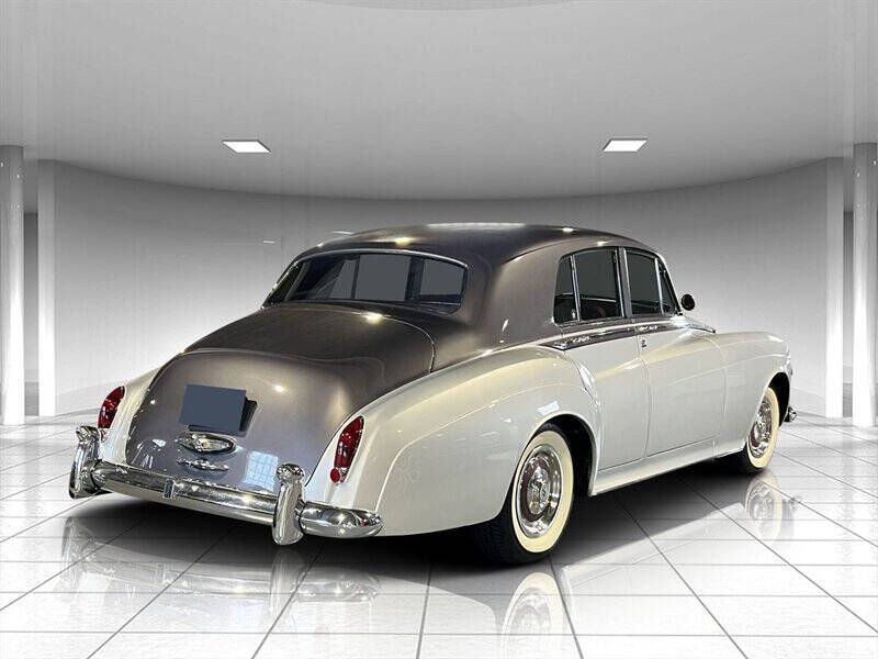1965 Rolls-Royce Silver Cloud 2 4