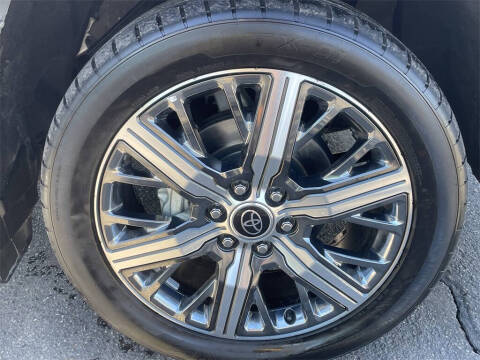 2023 Toyota Sequoia Capstone