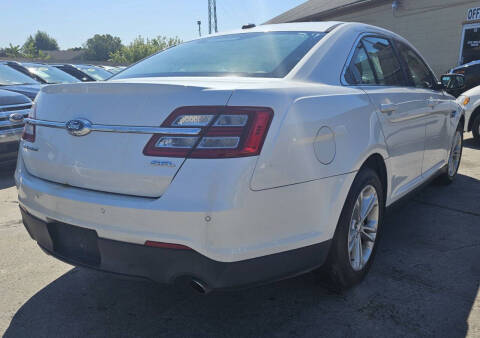 2014 Ford Taurus SEL