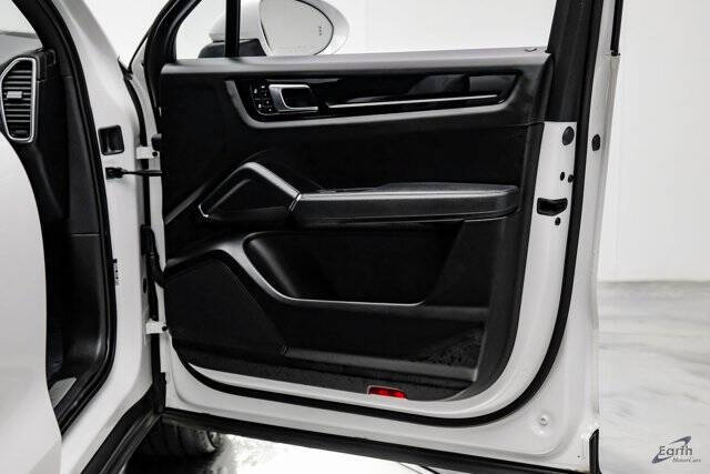 2023 Porsche Cayenne