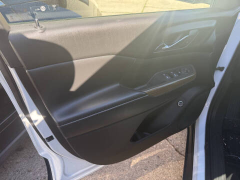 2017 GMC Acadia SLE-2