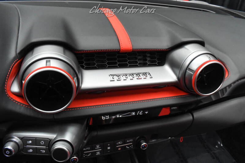 2021 Ferrari 812 GTS