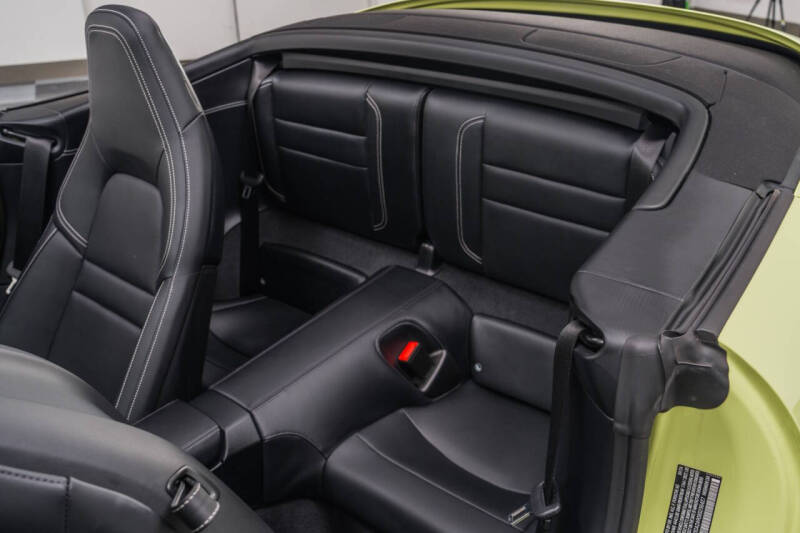 2025 Porsche 911 Carrera