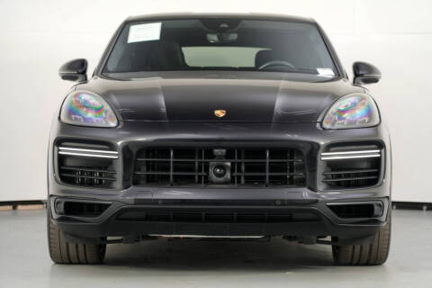 2022 Porsche Cayenne Turbo S E-Hybrid Coupe