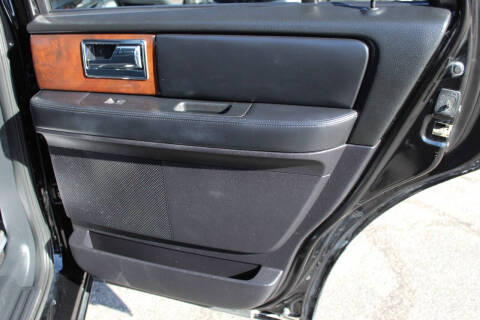 2017 Lincoln Navigator Select