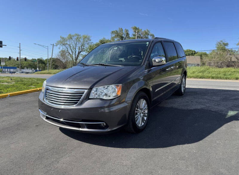 2015 Chrysler Town and Country Touring-L