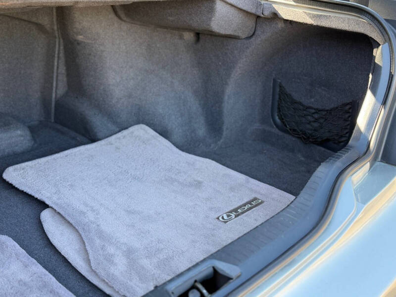 2003 Lexus LS 430
