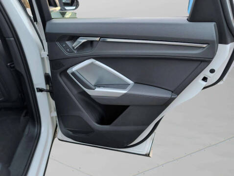 2019 Audi Q3 quattro Premium 45 TFSI