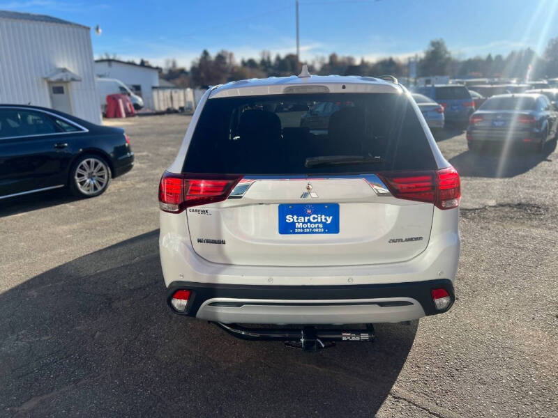 2019 Mitsubishi Outlander ES