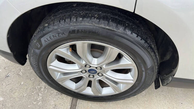 2019 Ford Edge Titanium