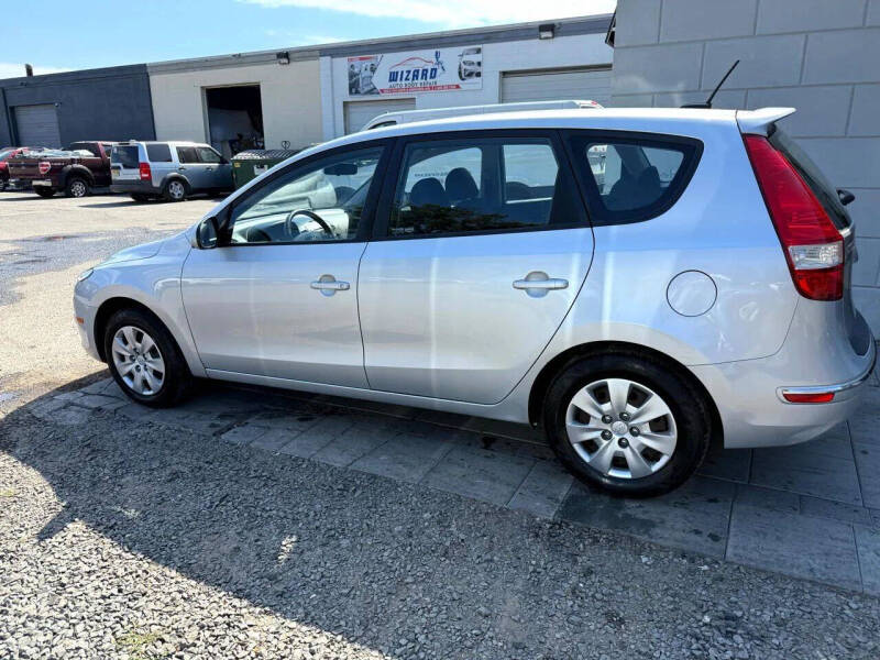 2011 Hyundai Elantra Touring GLS