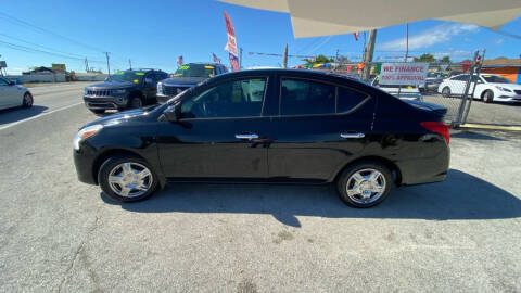2015 Nissan Versa 1.6 SV