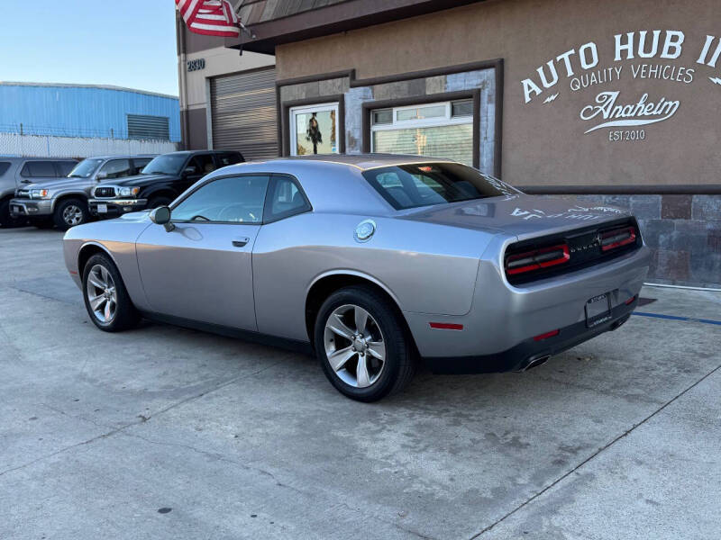 2016 Dodge Challenger SXT
