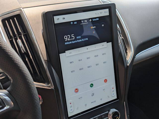 2023 Ford Edge ST