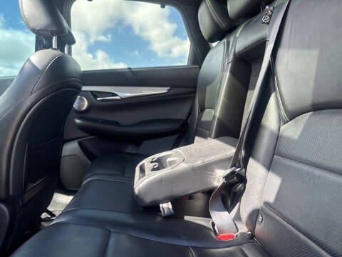 2019 Infiniti QX50 Essential