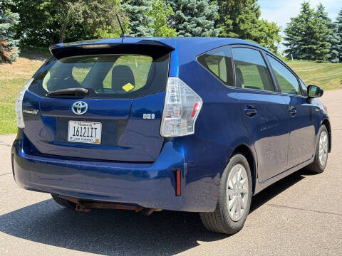 2012 Toyota Prius v Two