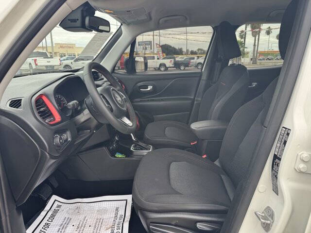 2023 Jeep Renegade Trailhawk