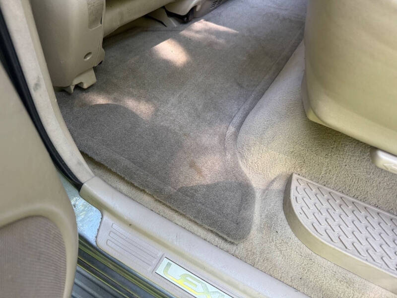 2000 Lexus LX 470